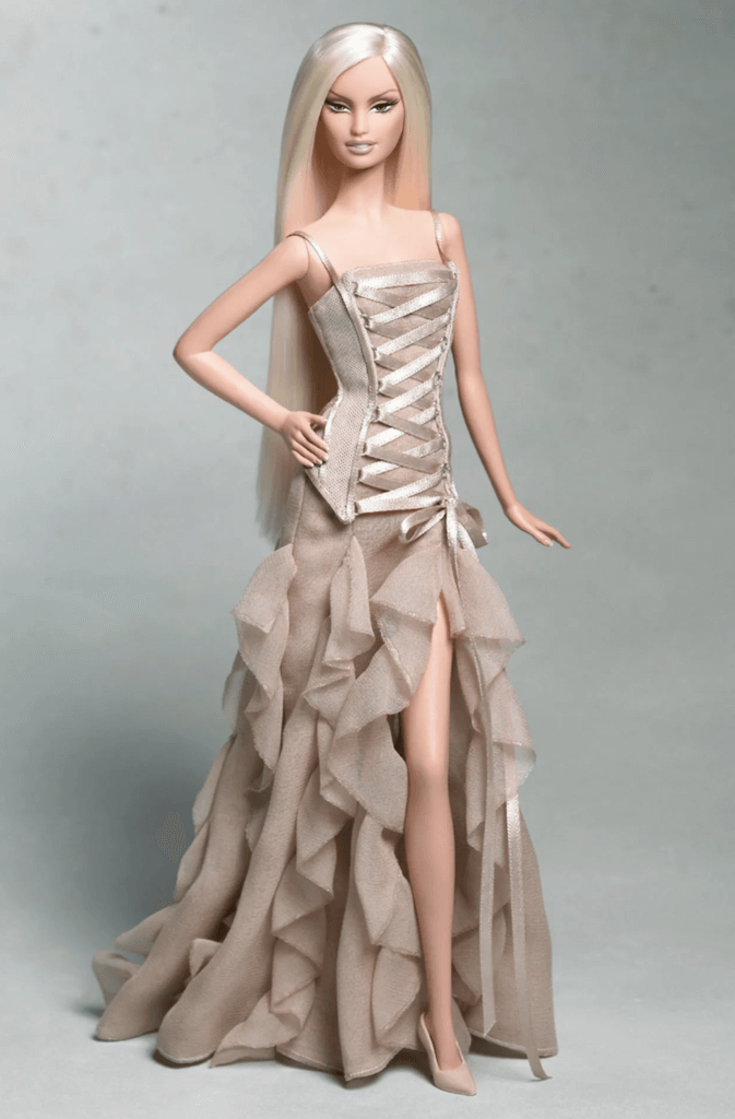 2004年的Versace禮服Barbie
