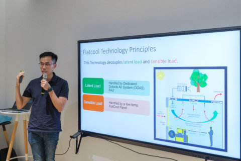 萬有概念工作室有限公司助理經理汪俊亨表示「Flatcool Technology」比起傳統冷氣的用電量節省了一半的能源。