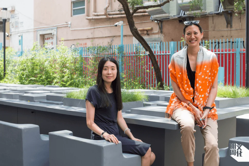 「未．共研社」《眾．樂樂園》由Marisa （右）策劃和構思，本身是建築師的Elaine（左）是咸美頓街休憩花園設計團隊五位 設計師學員之一。
