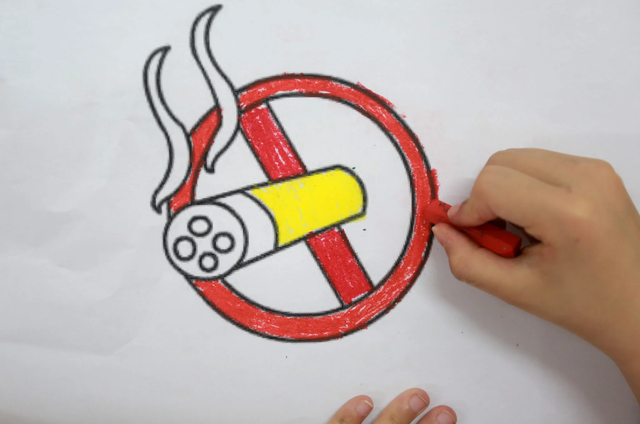 Children promote World No Tobacco Day in Jiangsu
