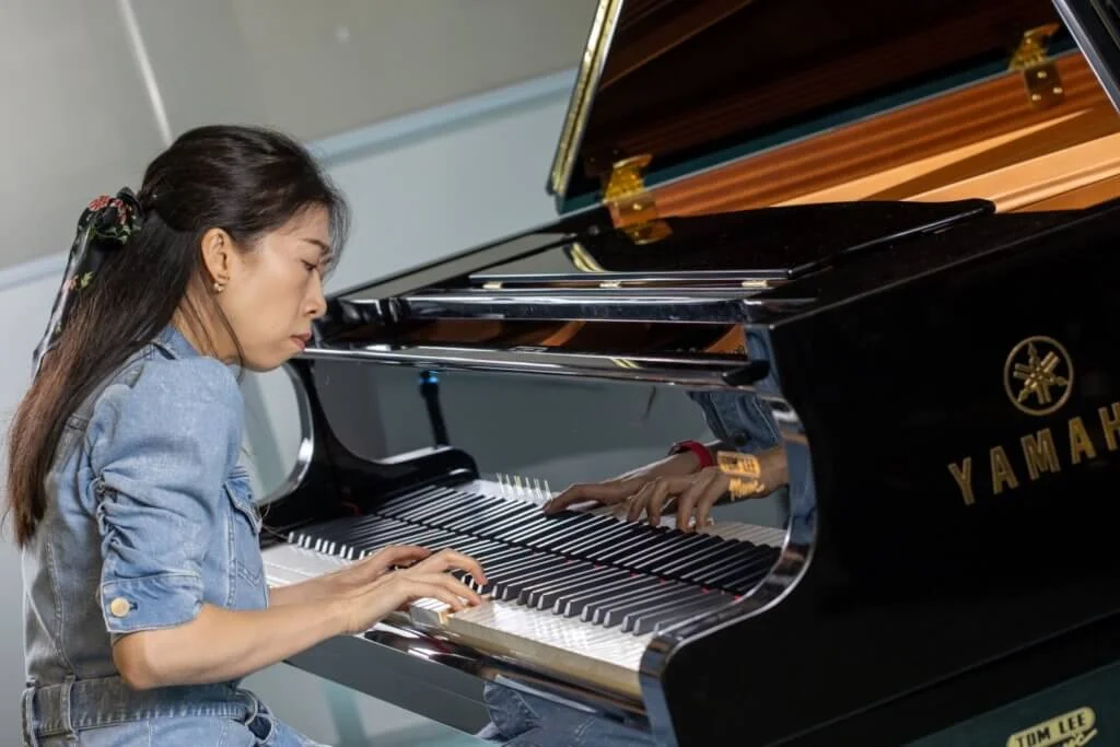 李嘉齡將自己對樂譜以及鋼琴的理解和情感融入在細膩的演奏中