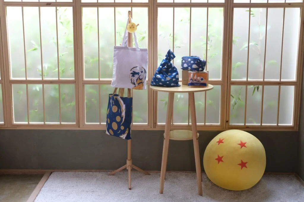 悟空及七星龍珠造型單肩帆布袋、日式結袋等,切合日常生活需要,令生活增添龍珠趣味。