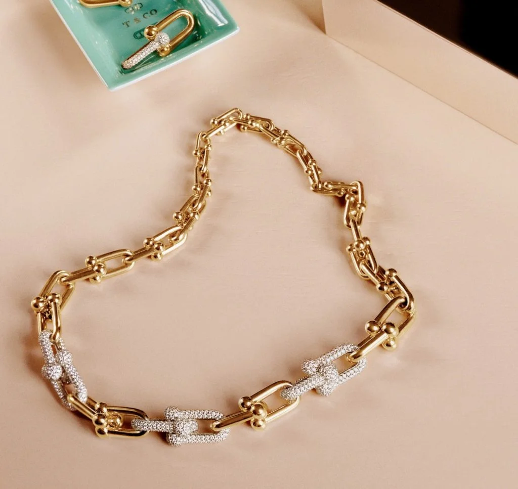 Tiffany & Co. HardWear 18K黃金鑲鑽石漸層扣環頸鏈 $579,000