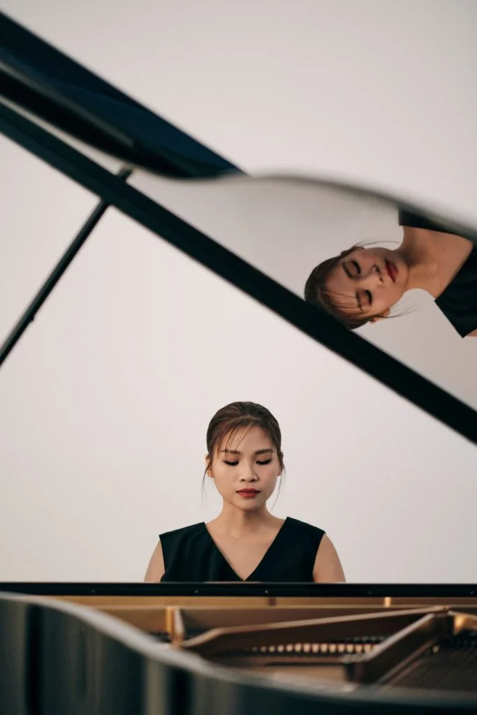 鋼琴家張緯晴在2017年范．克萊本國際鋼琴大賽中，成為首位晉身決賽的香港鋼琴家。