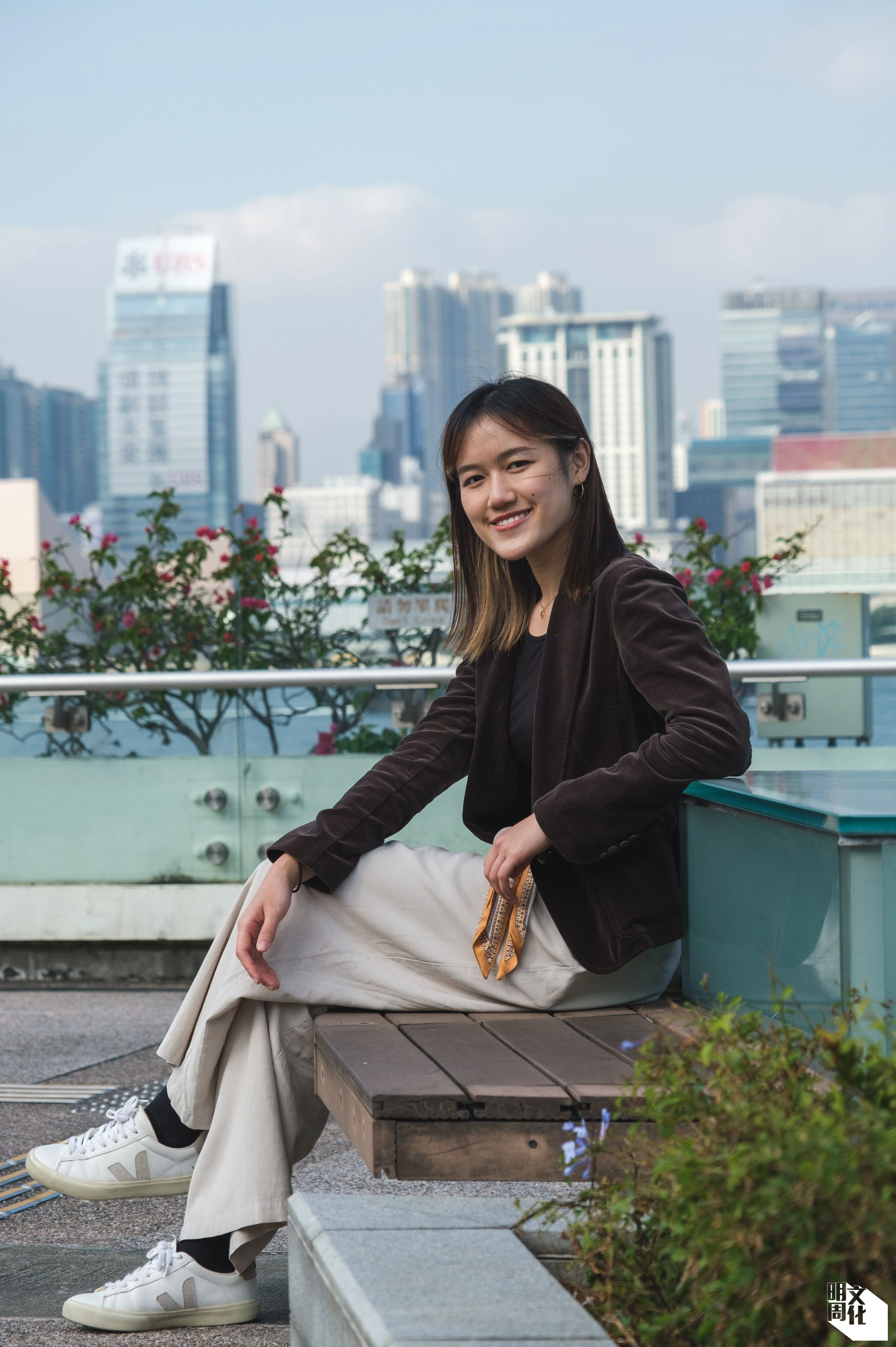 Samantha關注公共空間座位質素，並建立網上專頁「搵個位坐關注組」（IG@grabaseat.hk）。