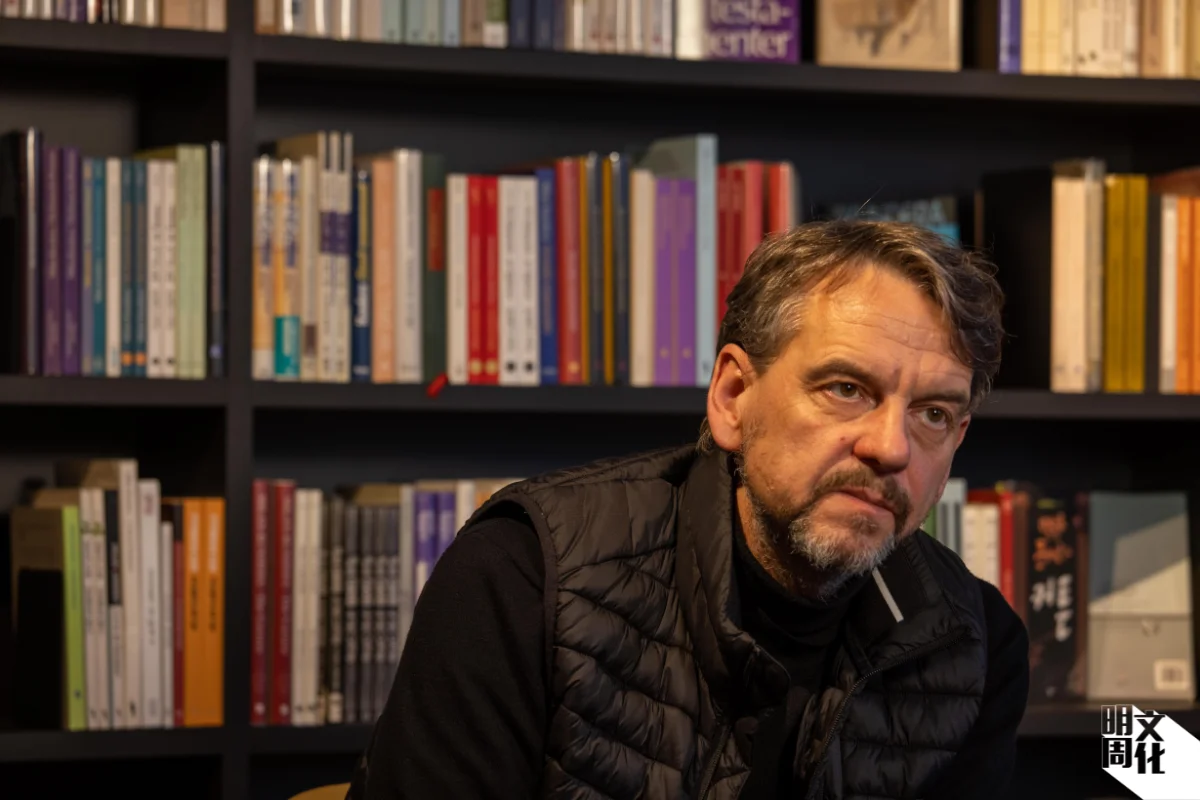 摩拉維亞圖書館館長Prof. PhDr. Tomáš Kubíček, Ph.D. 研究領域為捷克文學史、文學理論和事學等。