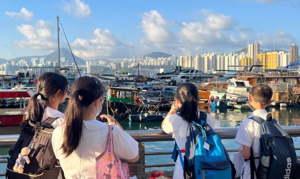香港賽馬會社區資助計劃 – “創不同”學院 ︱中學生自我探索+自主創作 邁出與社區重新連結的「baby step」