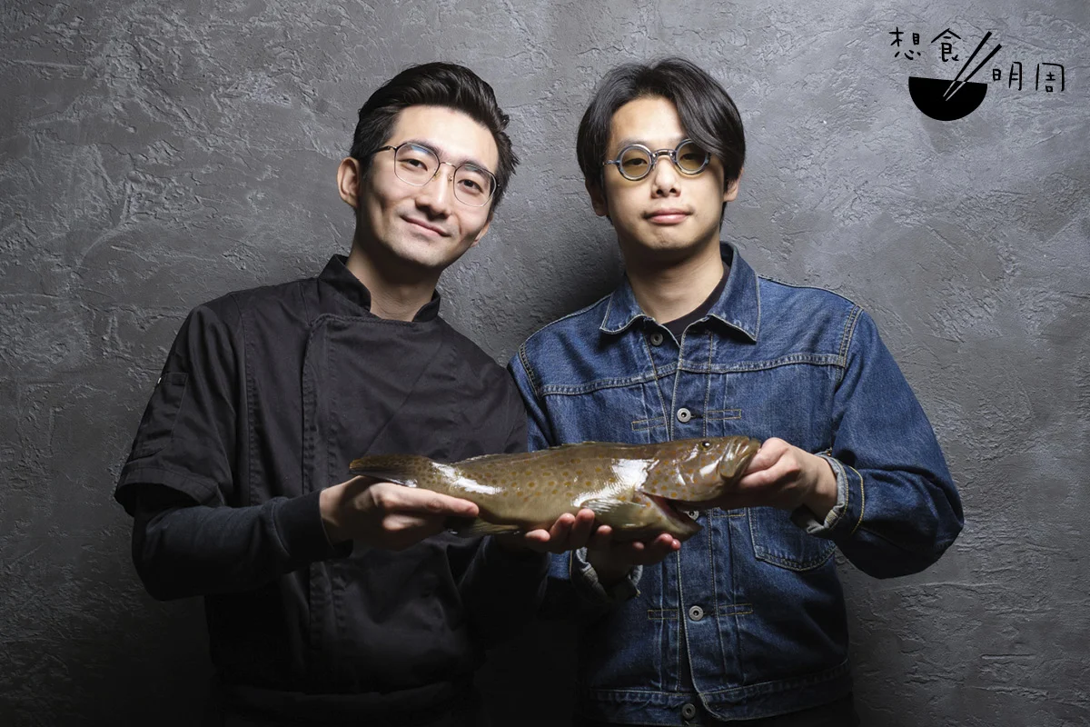 梁漢笙（左）與Davey Wong（右）不時會面，研究本灣海鮮的各種可能性。