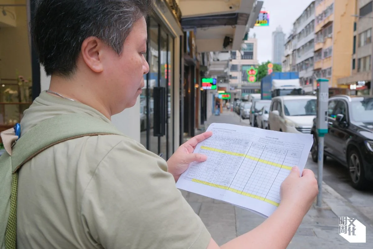 義工在普查燕巢時,需要記錄燕巢的數量與位置,以及家燕成鳥及雛鳥數量。