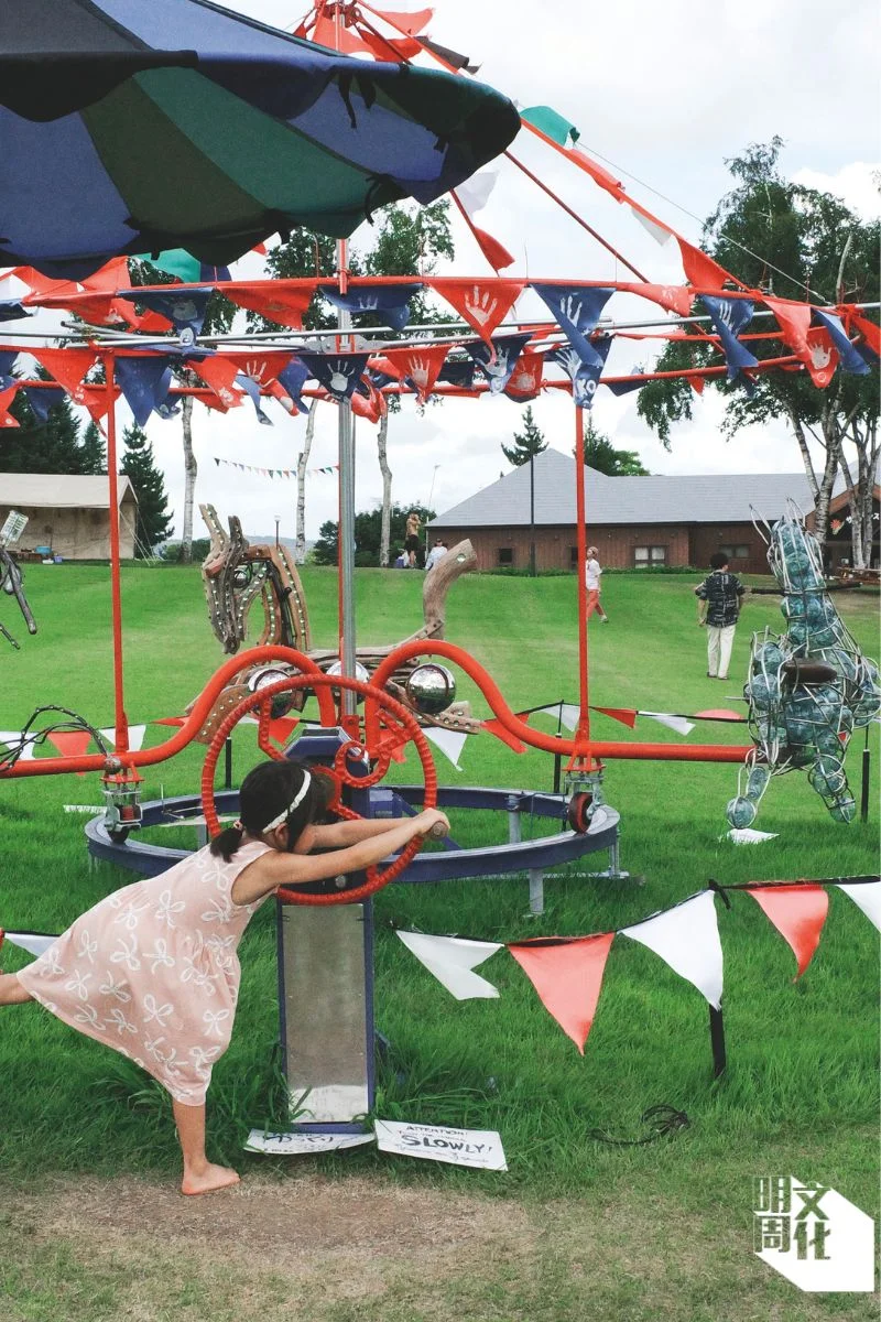 Nakago Wonderland儼如大型動物主題公園,場內大人小孩都一起嬉戲,氣氛自在 愉悅。