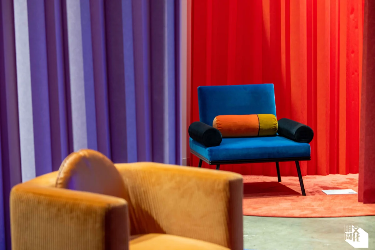 左邊是法國顏色王后India Mahdavi作品,右邊是藝術家José Lévy之作,用不同布料創造顏色層次。