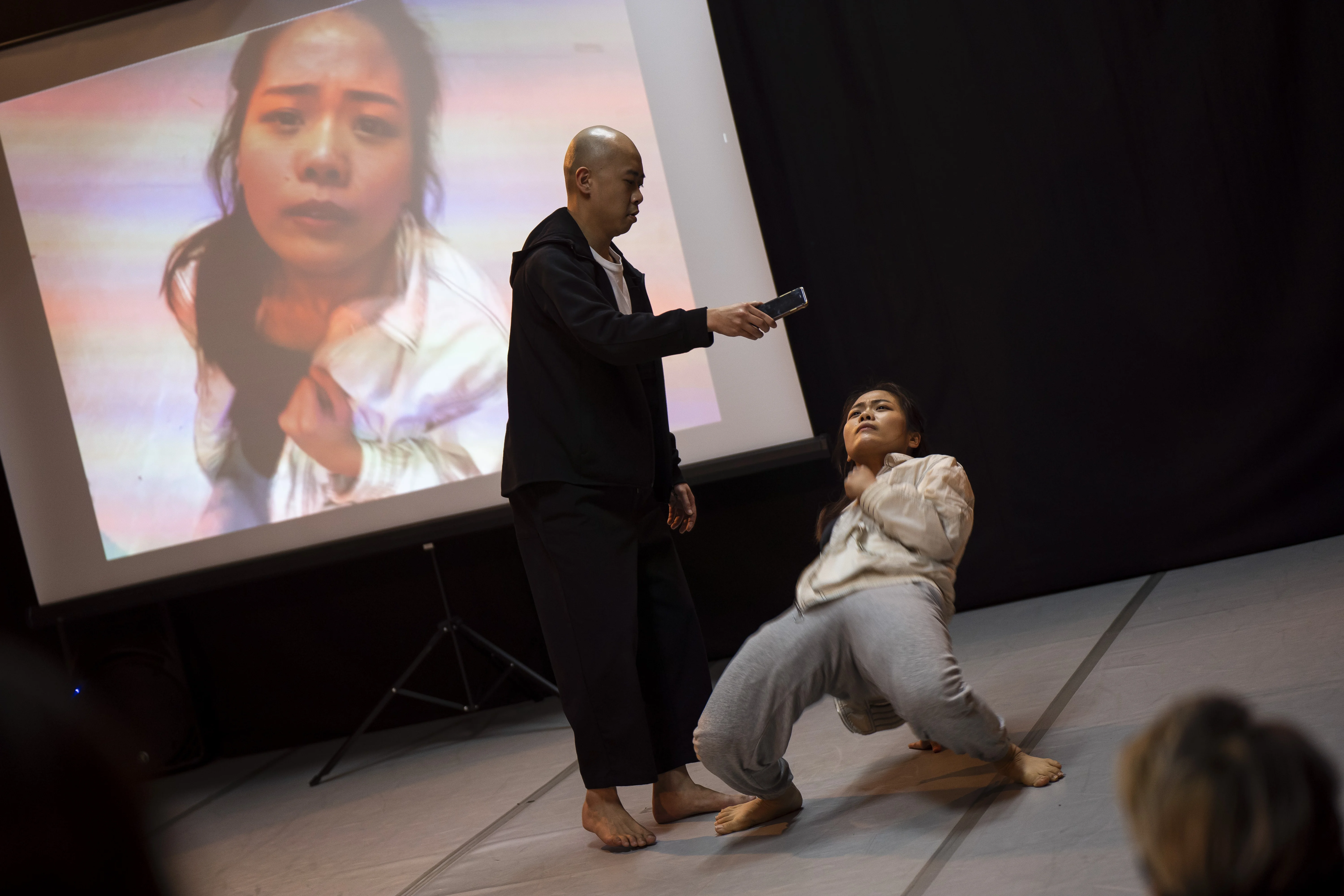 《This work has three possible titles:》(香港) —— 不加鎖舞踊館藝術總監李偉能以舞解拆舞,由 浪漫動人的舞蹈出發,思考何謂編舞,把定義作品的權利交還觀眾。