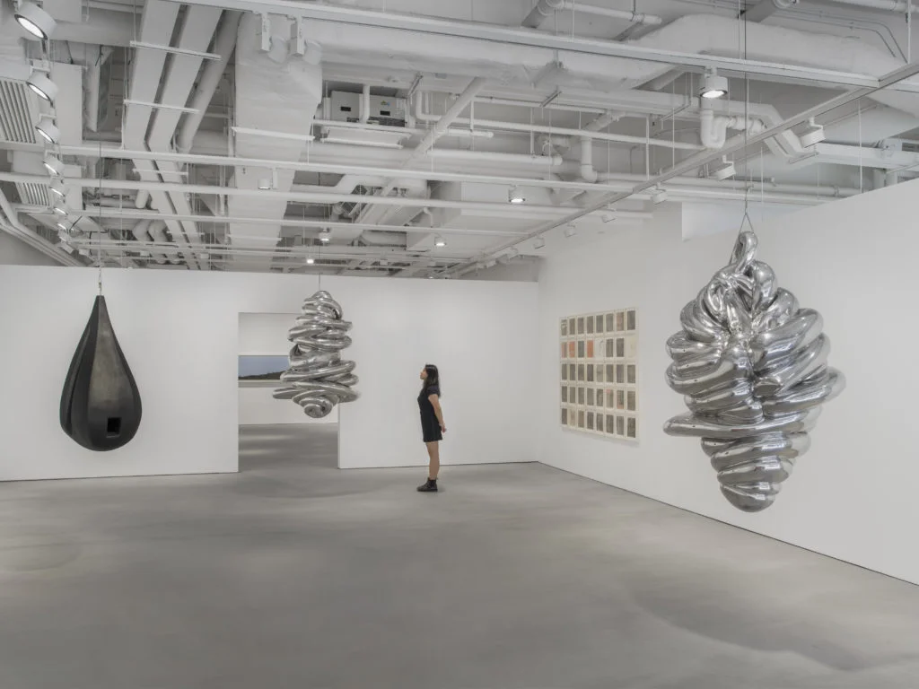 展覽現場圖,豪瑟沃斯展覽「路易絲·布爾喬亞:軟景」,2025年3月24日至6月21日。© 伊斯頓基金會/紐約ARS VAGA 圖片由伊斯頓基金會及豪瑟沃斯提供。 攝影:JJYPHOTO