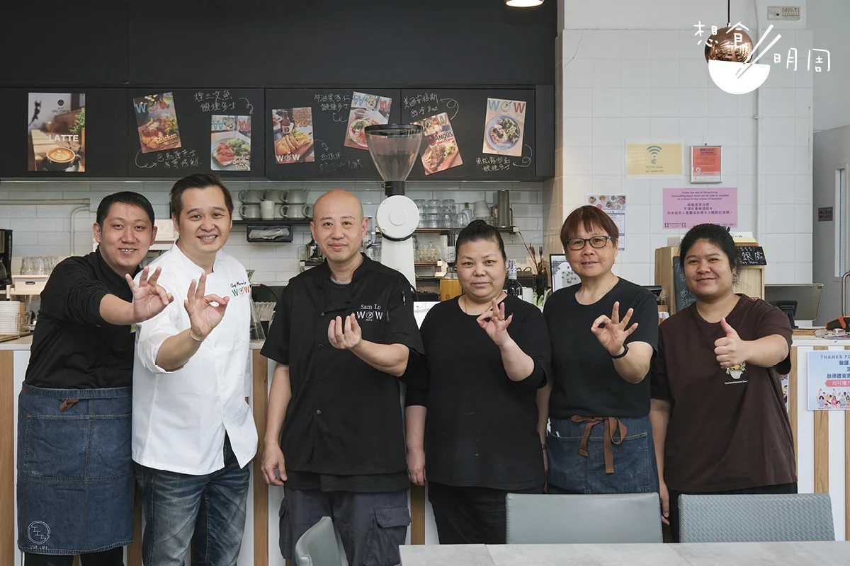 Marco（左二）從事飲食出身，至今熱誠絲毫未減，更以多年來累積的經驗，無私為有志者開闢道路，展現人間有情。