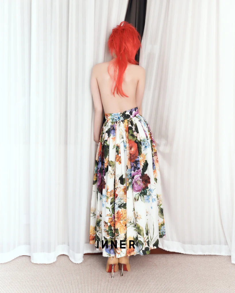 SKIRT, DOLCE & GABBANA PUMPS, CHRISTIAN LOUBOUTIN