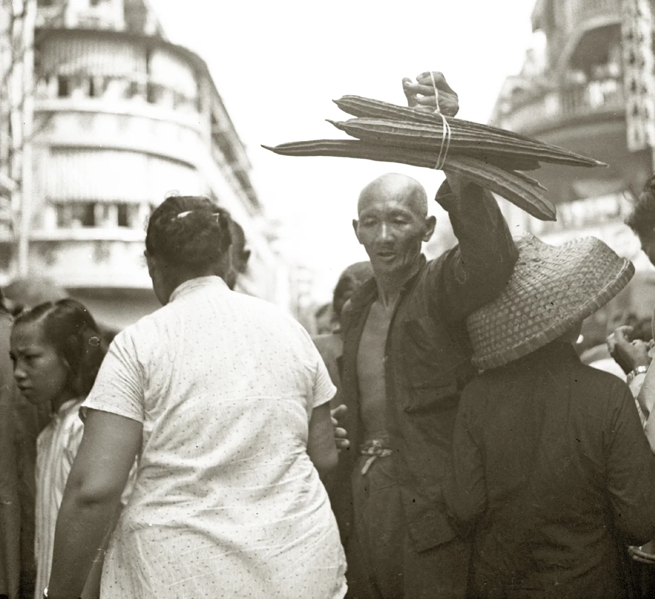 何藩《好擠擁》