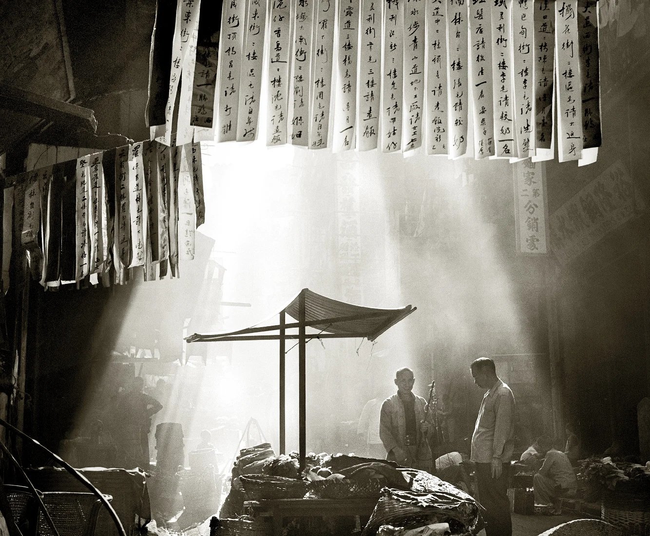 何藩《薦人館外》