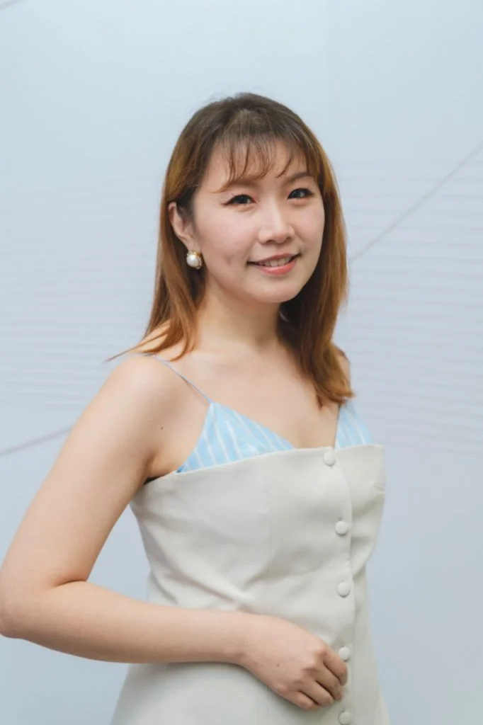 高級珠寶品牌Rosemary Chung Haute Joaillerie的設計師Rose Mary，同時也是L'ÉCOLE珠寶藝術學院導師及珠寶品牌Tantra Jewellery的設計師，設計主打個性化和多功能，融入客戶的故事與個人風格。