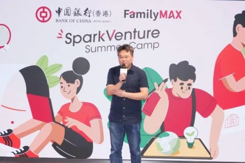 明周文化副總編輯張帝莊先生寄語年青人,希望他們能找到自己人生方向。