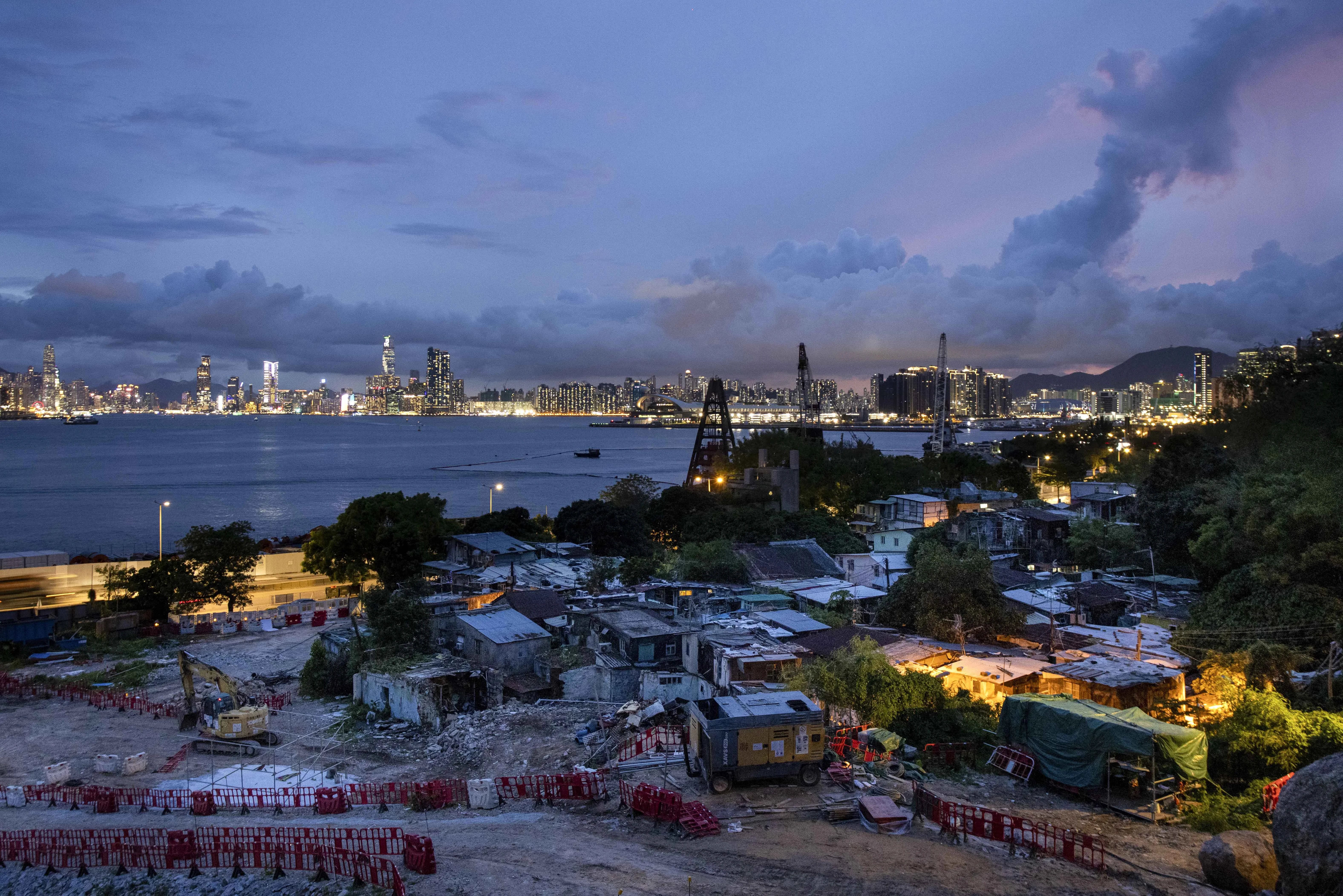 01tan250825feature0588