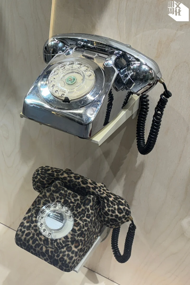 銀鍍電話及豹紋電話