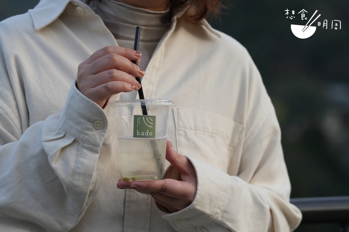 山椒Squash以自家製的山椒糖漿製作，店主再加入乍看有如珍珠的原粒山椒，咬下彈牙，口感特別。