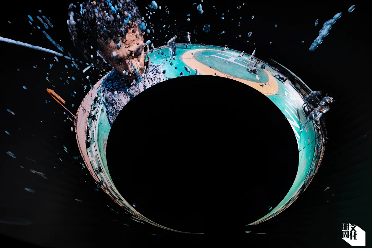 浸大邵志飛開發的沉浸式「nVis裝置」，是全球首個沉浸式全景360度立體12K LED （2,600萬像素）屏幕空間，讓觀眾沉浸於圓柱形建築結構下的立體影像當中。