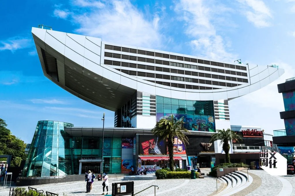 山頂凌霄閣（網絡圖片）