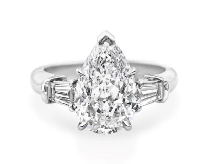 Classic Winston水滴型切工鑽石戒指