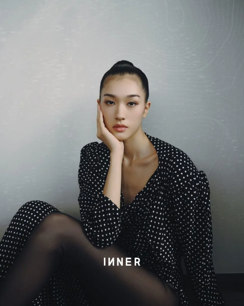 DRESS & STOCKINGS, BALENCIAGA