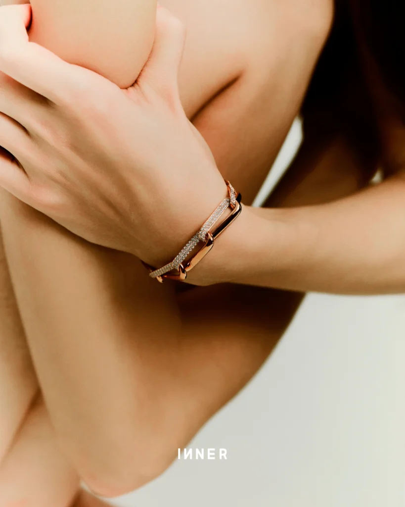 INSIDE/OUT DIAMOND LINK BRACELET IN 18K ROSE GOLD, HEARTS ON FIRE