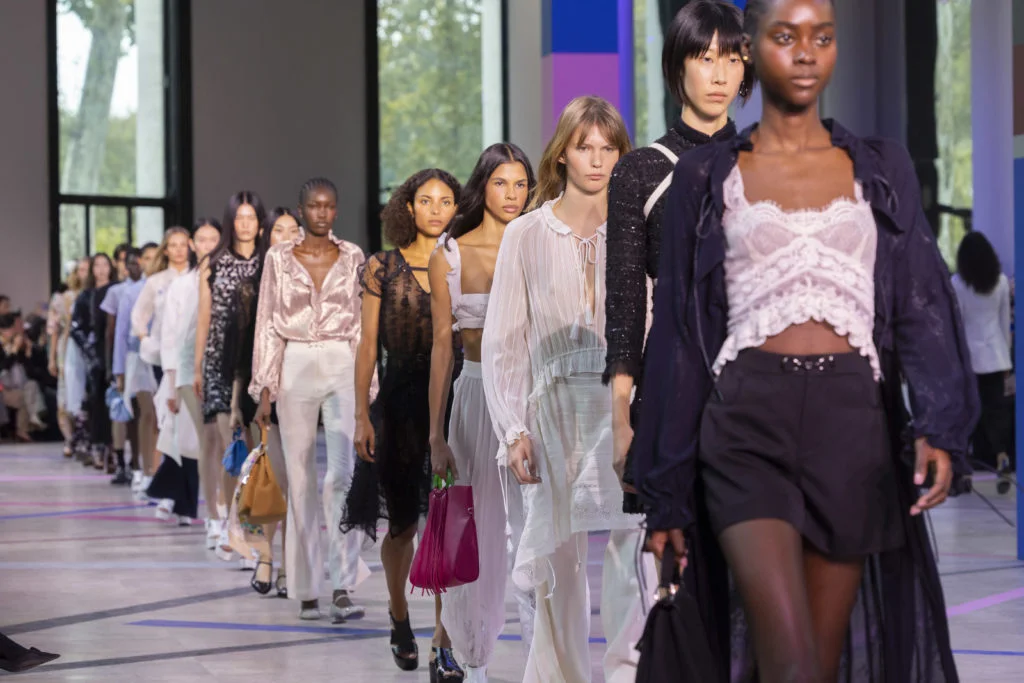 shiatzy_chen_ss26_final_2x3_004