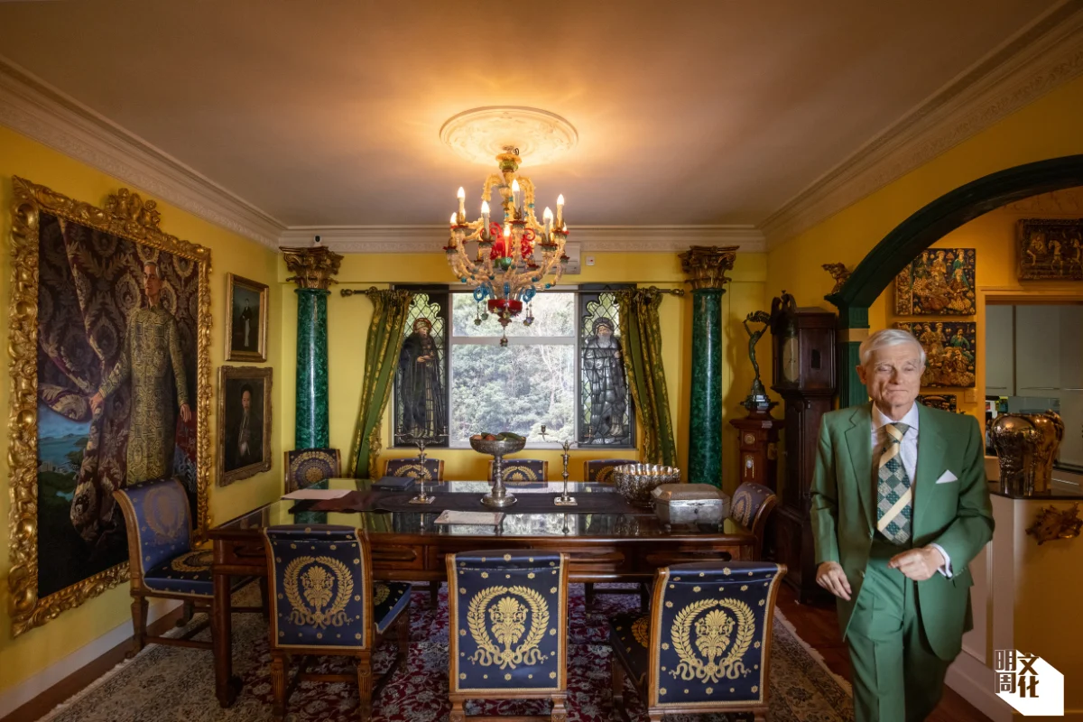 賀祈思居所,本身即是一件精心佈置的歷史容器,令人難以相信,這裏是香港。