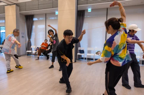  在是次合作中「舍區」擔當了重要的「連繫人」角色，主動發掘並串連起藝術家、歷史檔案與社區街坊。（圖片由舍區提供）