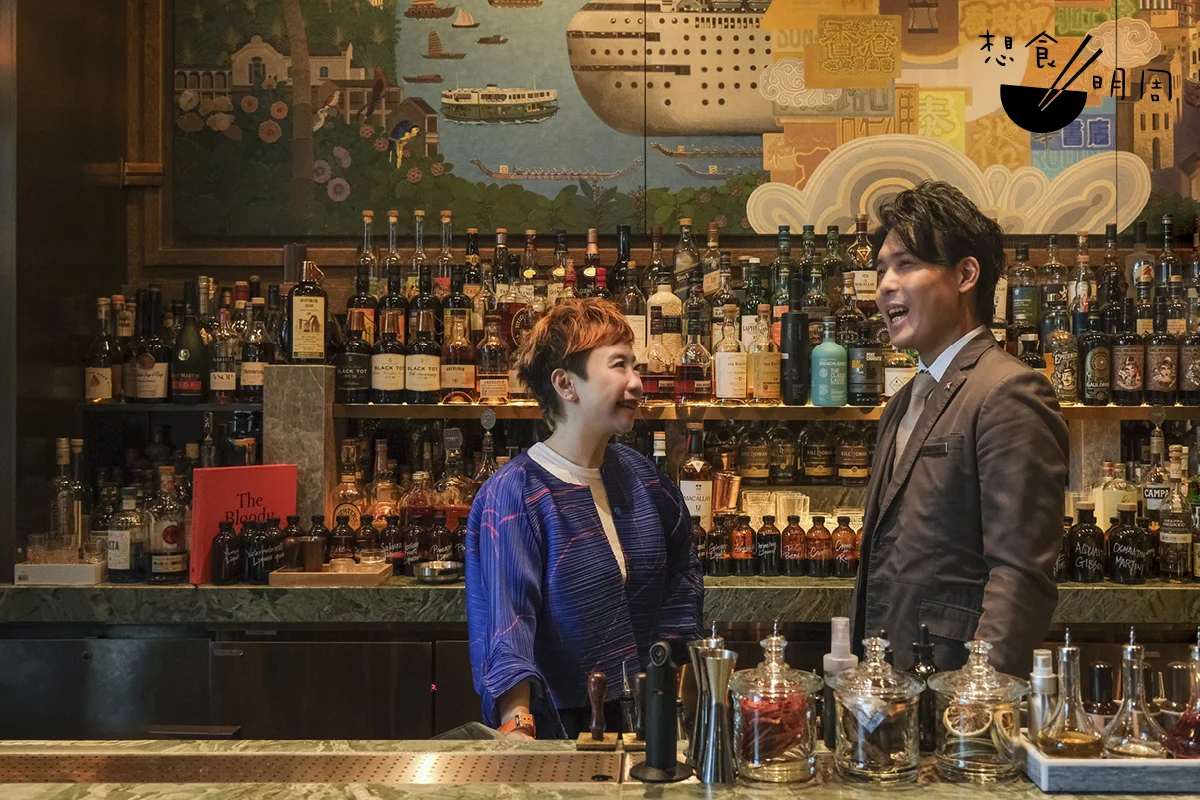 雖然黃詩詩（左）與陳智麟（Paul，右）也自稱「未能dry month」，但他們都十分關注無酒精飲品的趨勢，因為有酒沒酒，也是酒吧和餐飲界的重要元素。