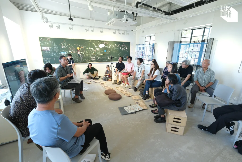  參與「川龍視覺誌」的藝術家與觀眾分享創作理念，創作結合川龍的文化與自然生態