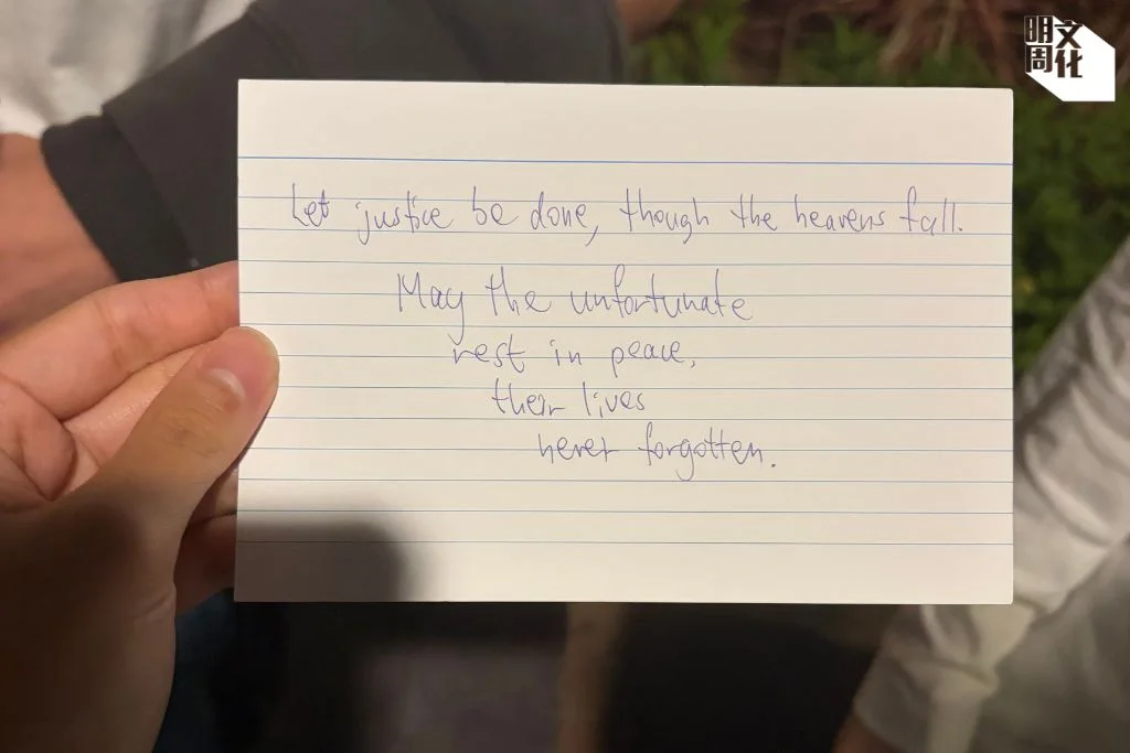 四位拔萃男書院中五生，考完模擬試後趕來大埔，他們想跟香港人說：「不要吸煙」