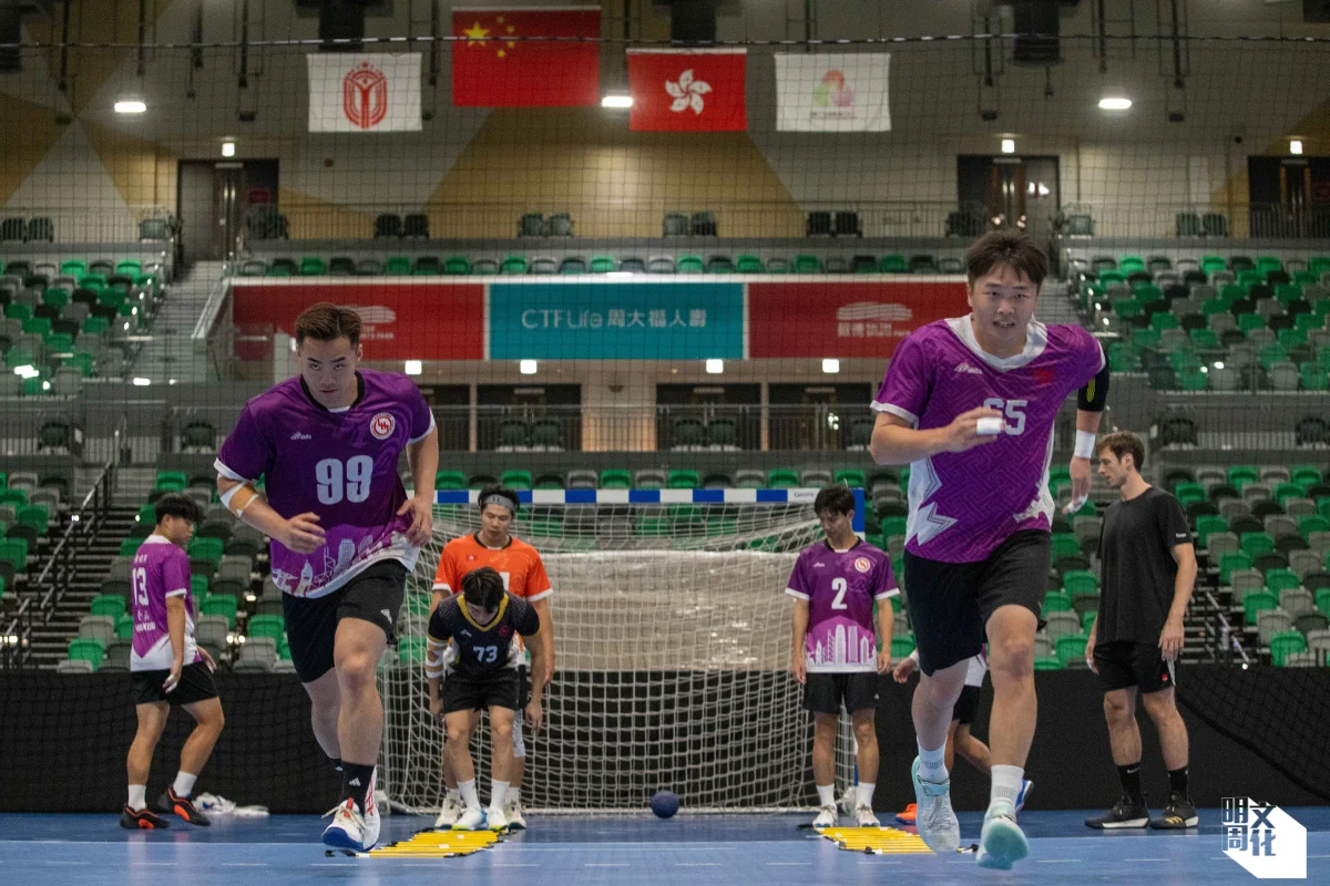 開賽前一周，港隊在啟德主場練習。