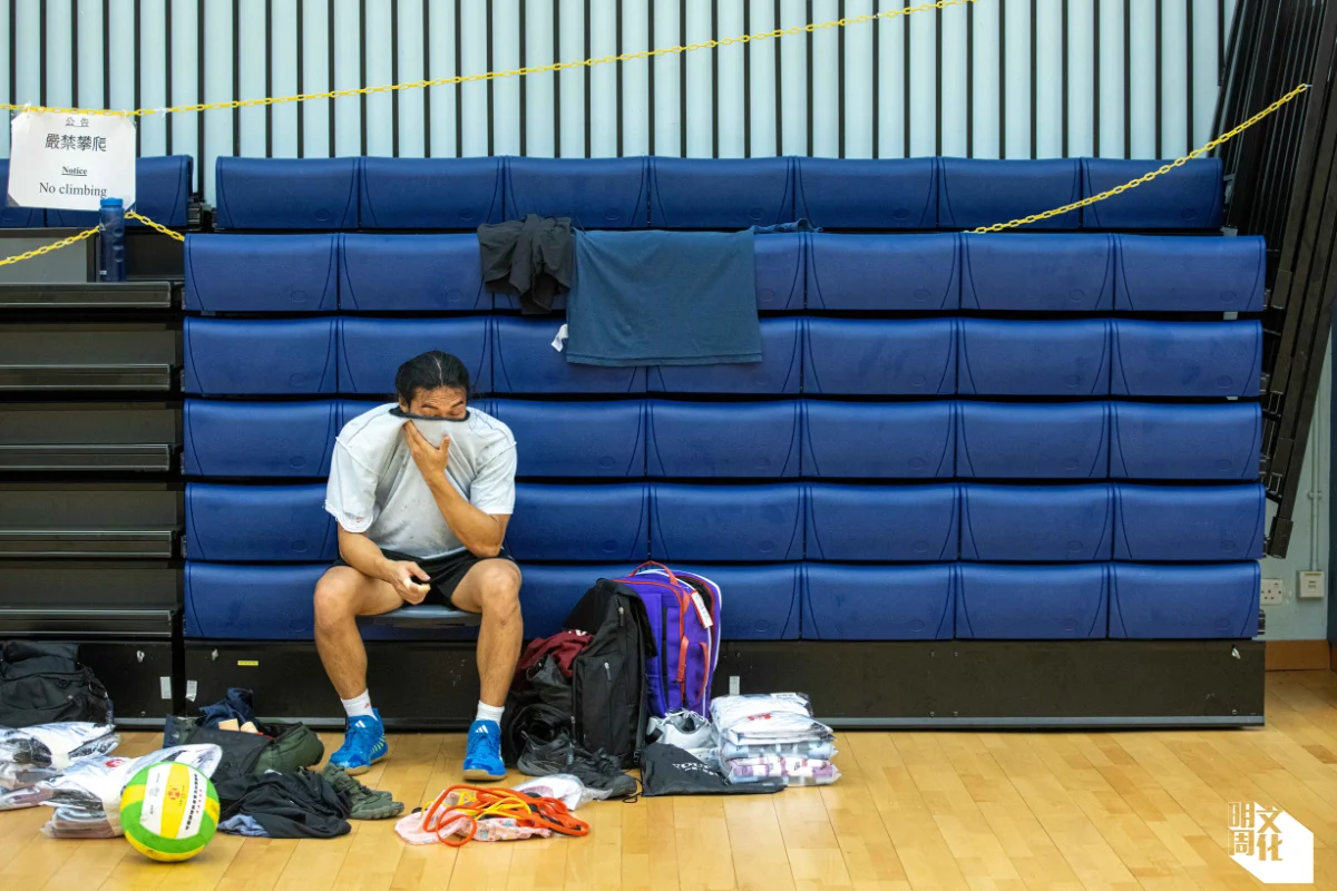練習後在場邊休息的陳梓朗