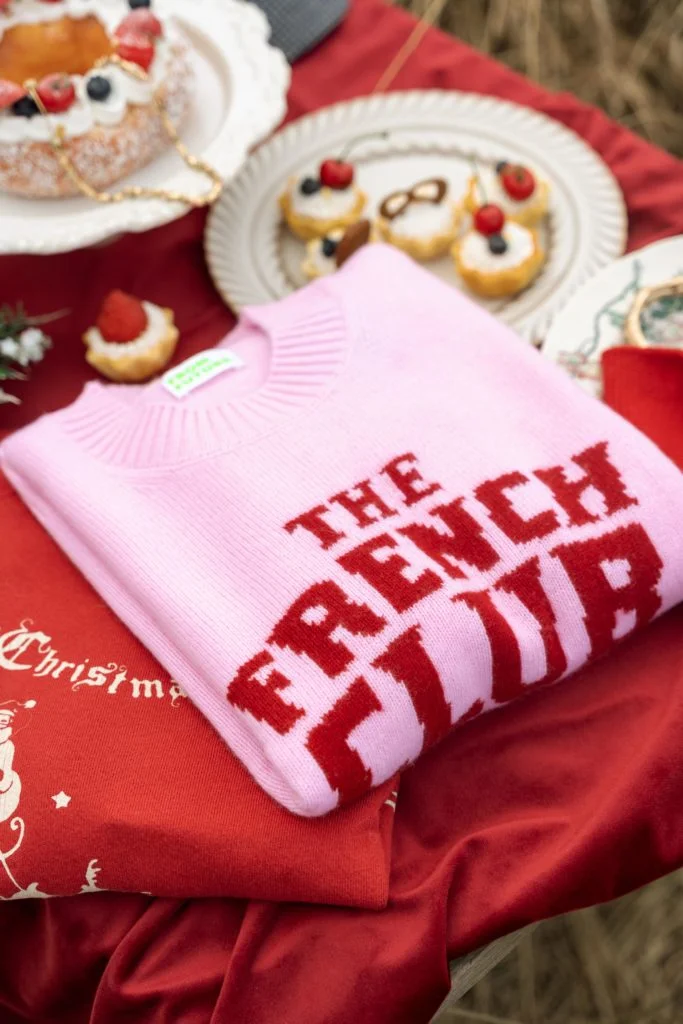 from-future_the-french-club-crewneck-cashmere-sweater-hkd2790-min