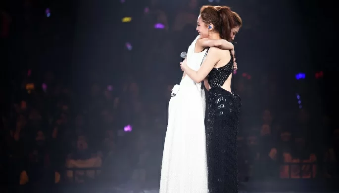 67ffebf6jw1ezl323837vj215o0rstvc