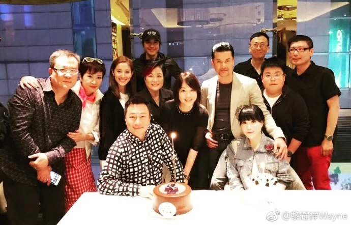 68b22035gy1ff6wqrpokcj20rs0hswjk