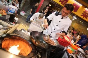 謝霆鋒再展廚技