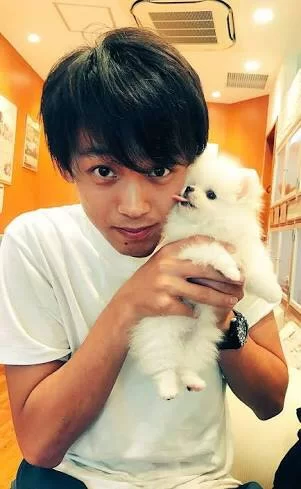 bs38x8v9ujuil4o_z7sox_149