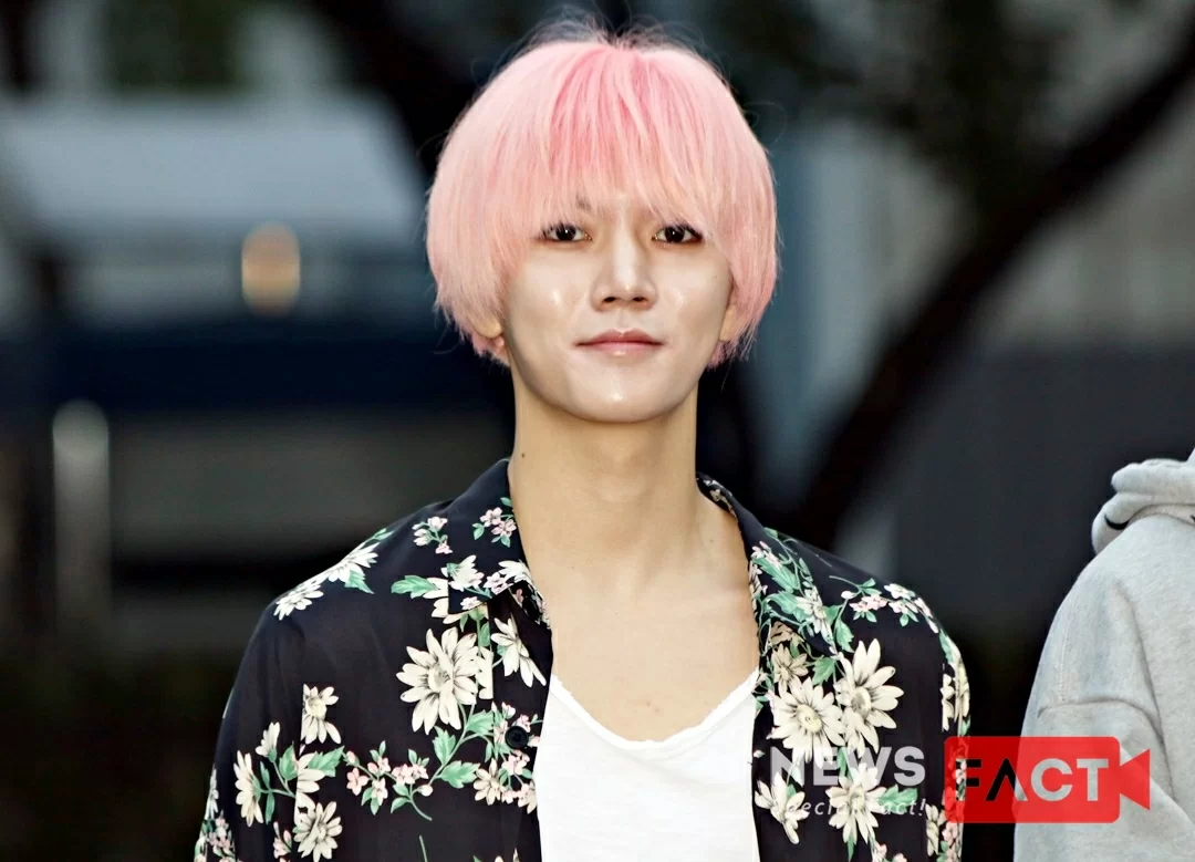 除了長髮，Ren還想再一次把頭髮染紅。