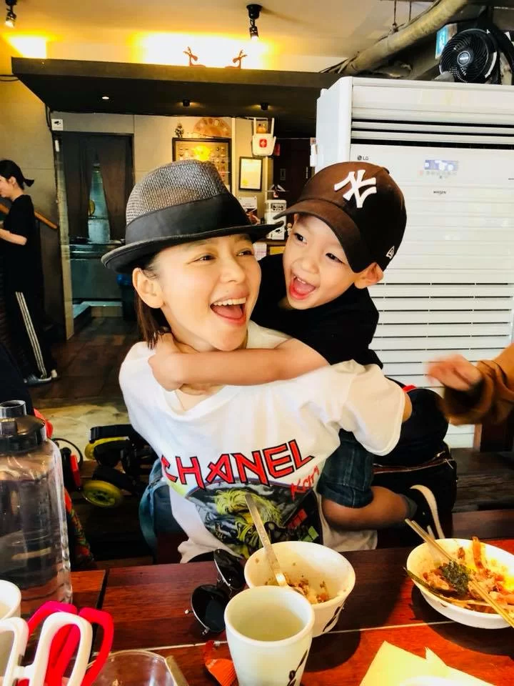 35757873_2028107407438983_1271156220484386816_n