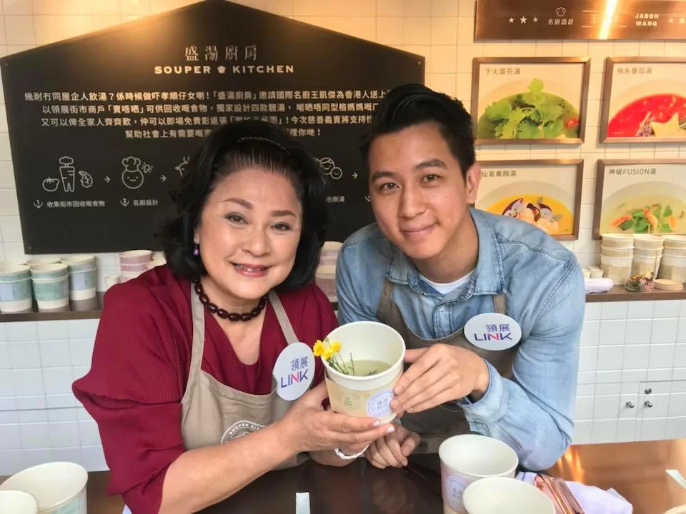 母親黃淑儀有豐富演出經驗,不過徐肇平就寧願自己去摸索演技,不想為阿媽添麻煩。