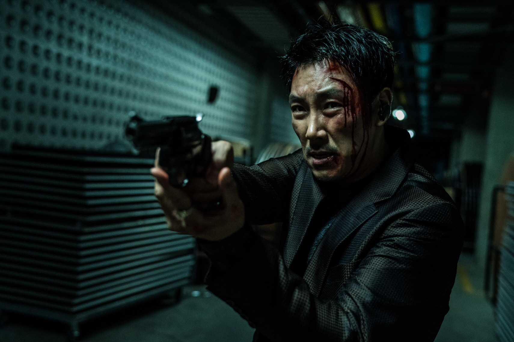 《毒戰寒流》不乏韓國犯罪電影的槍戰和打鬥場面