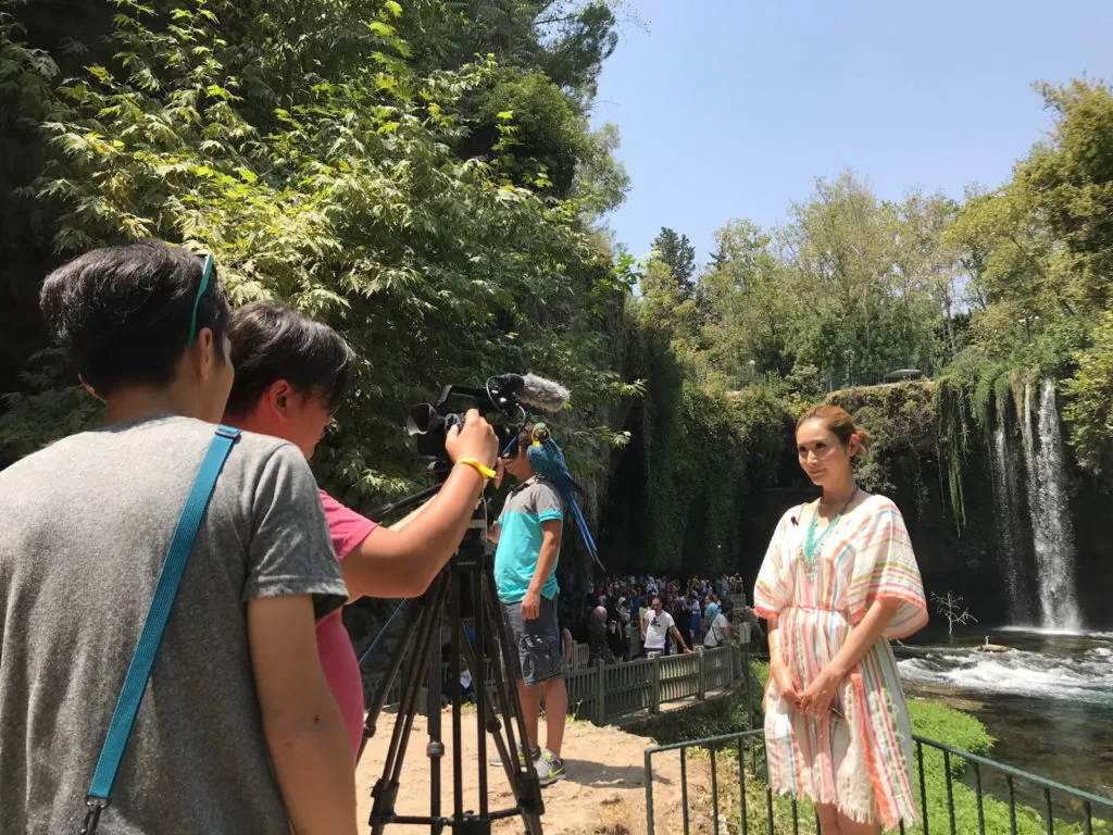 為免阻礙拍攝，陳貝兒出院翌日馬上繼續拍攝，意志力驚人。