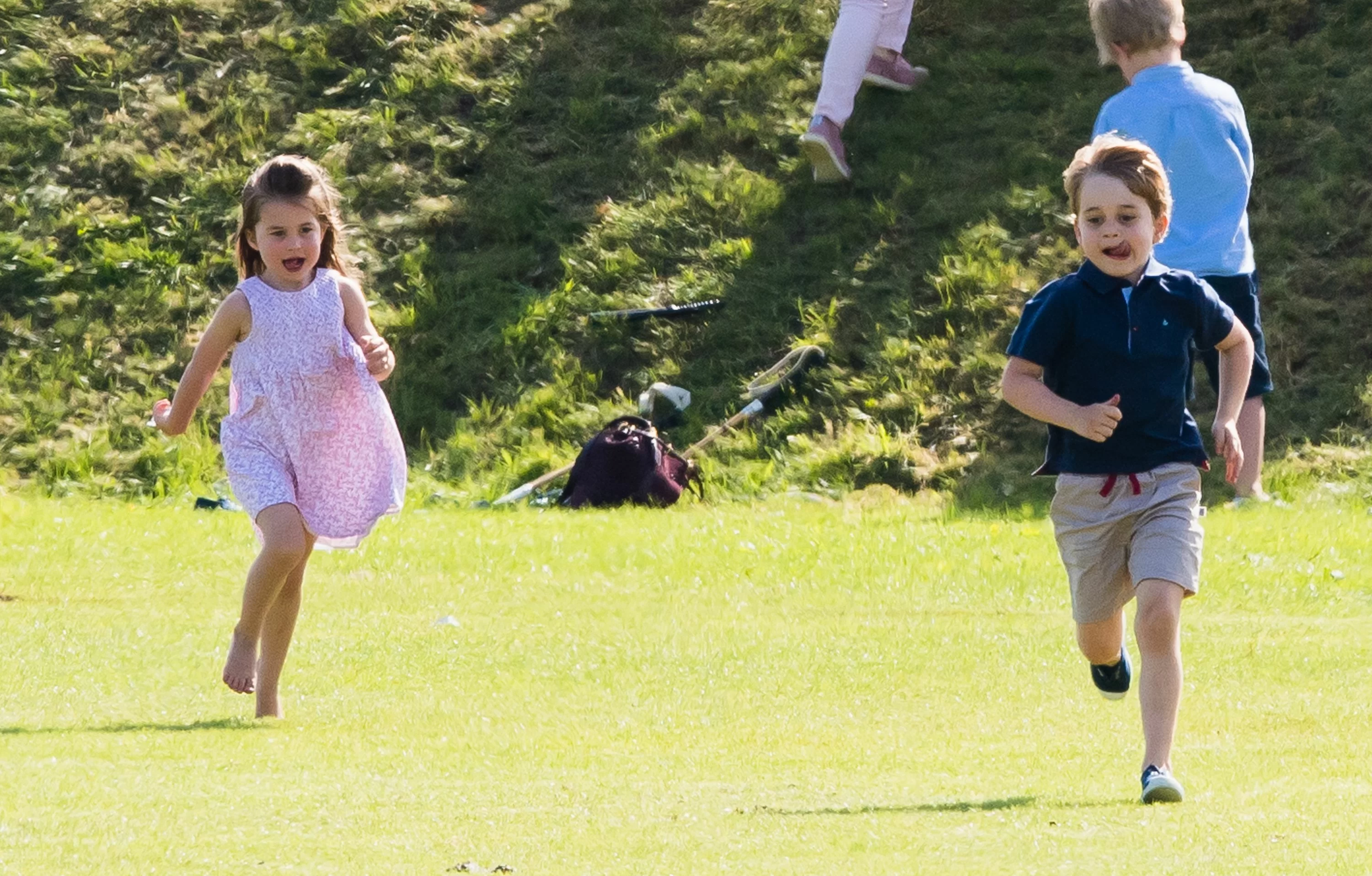 prince-george-of-cambridge-and-princess-charlotte-of-news-photo-971163594-1534877422